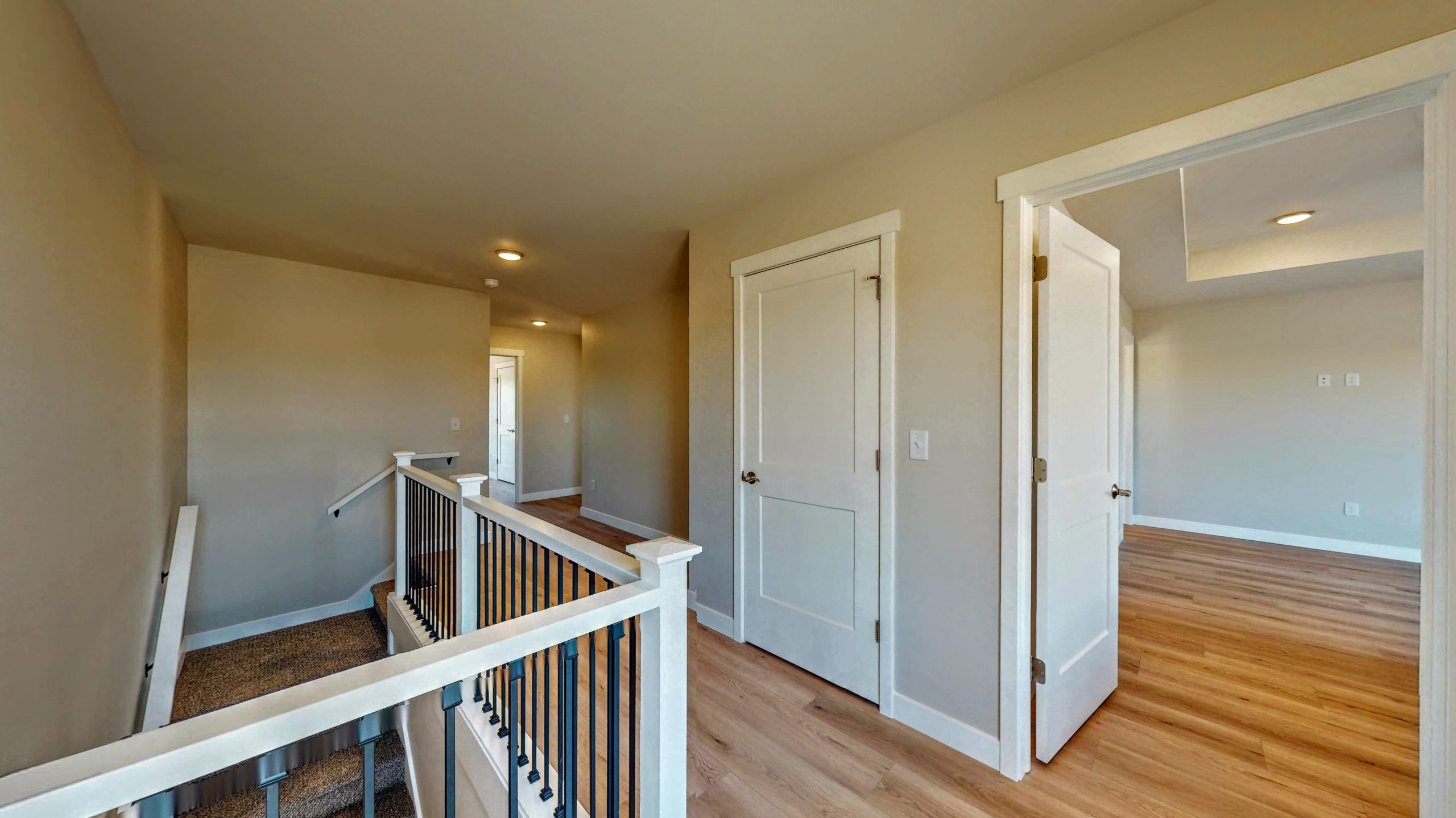 2nd floor landing