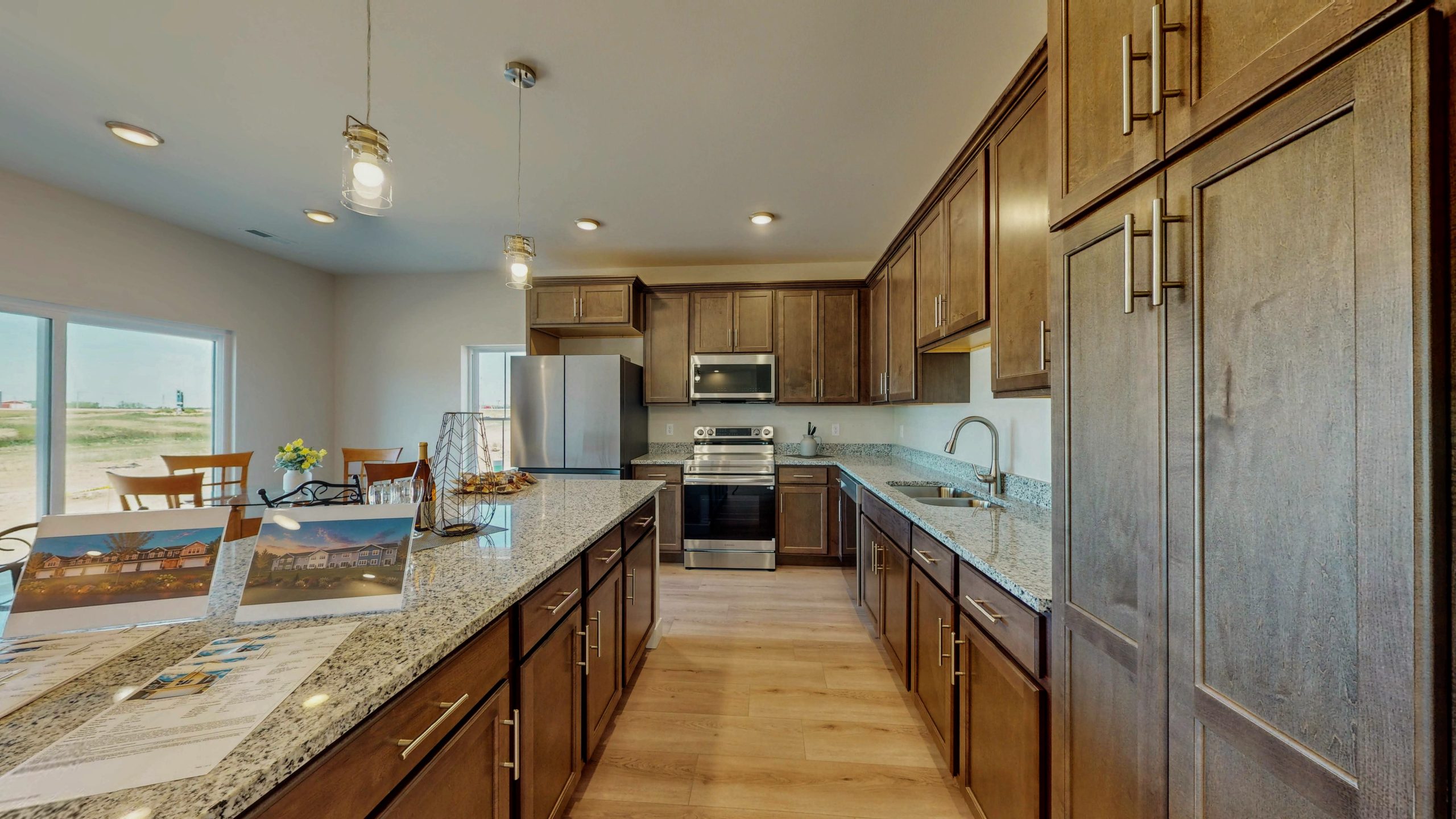 Kitchen stove and range